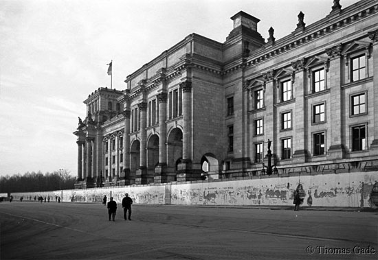 Das Ende der DDR. Berliner Mauer am Reichstag 1989 – 1990