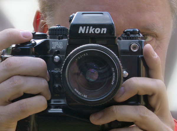 Nikon F4 Spiegelreflexkamera. Review